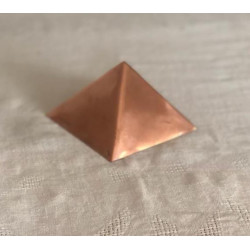 pyramide kheops connecteur geomêtrie sacrée chapeau